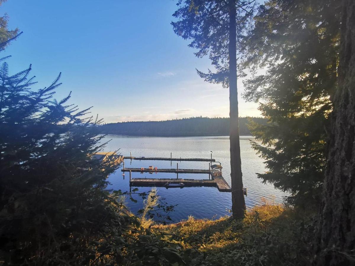 Jade Resort-Oceanfront Suites In Gowlland Harbour Heriot Bay Zewnętrze zdjęcie