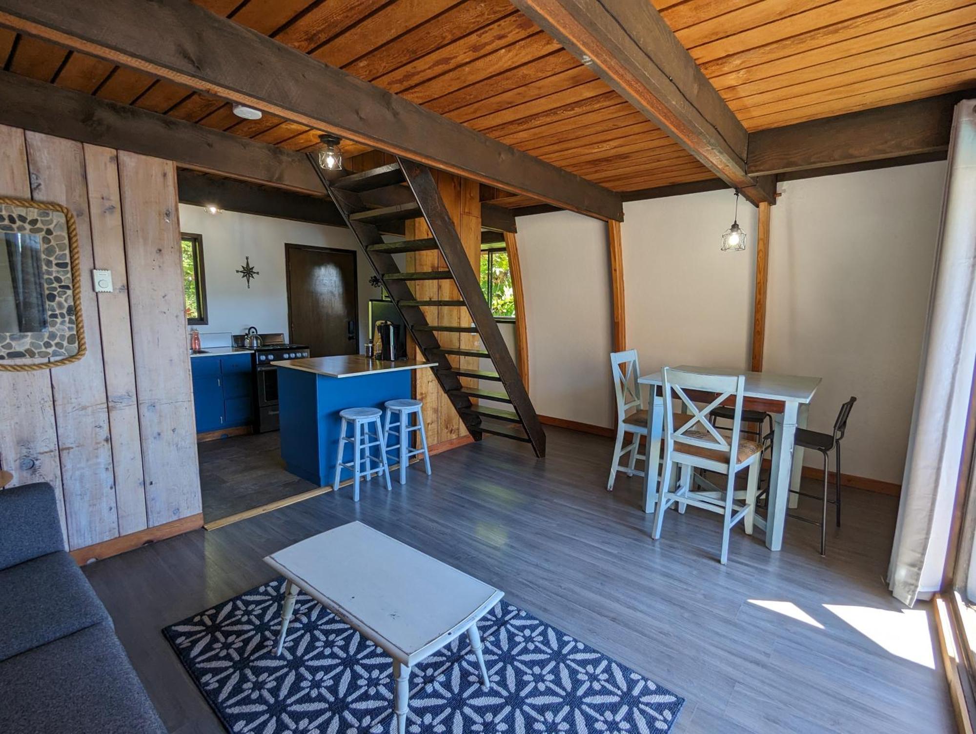 Jade Resort-Oceanfront Suites In Gowlland Harbour Heriot Bay Zewnętrze zdjęcie