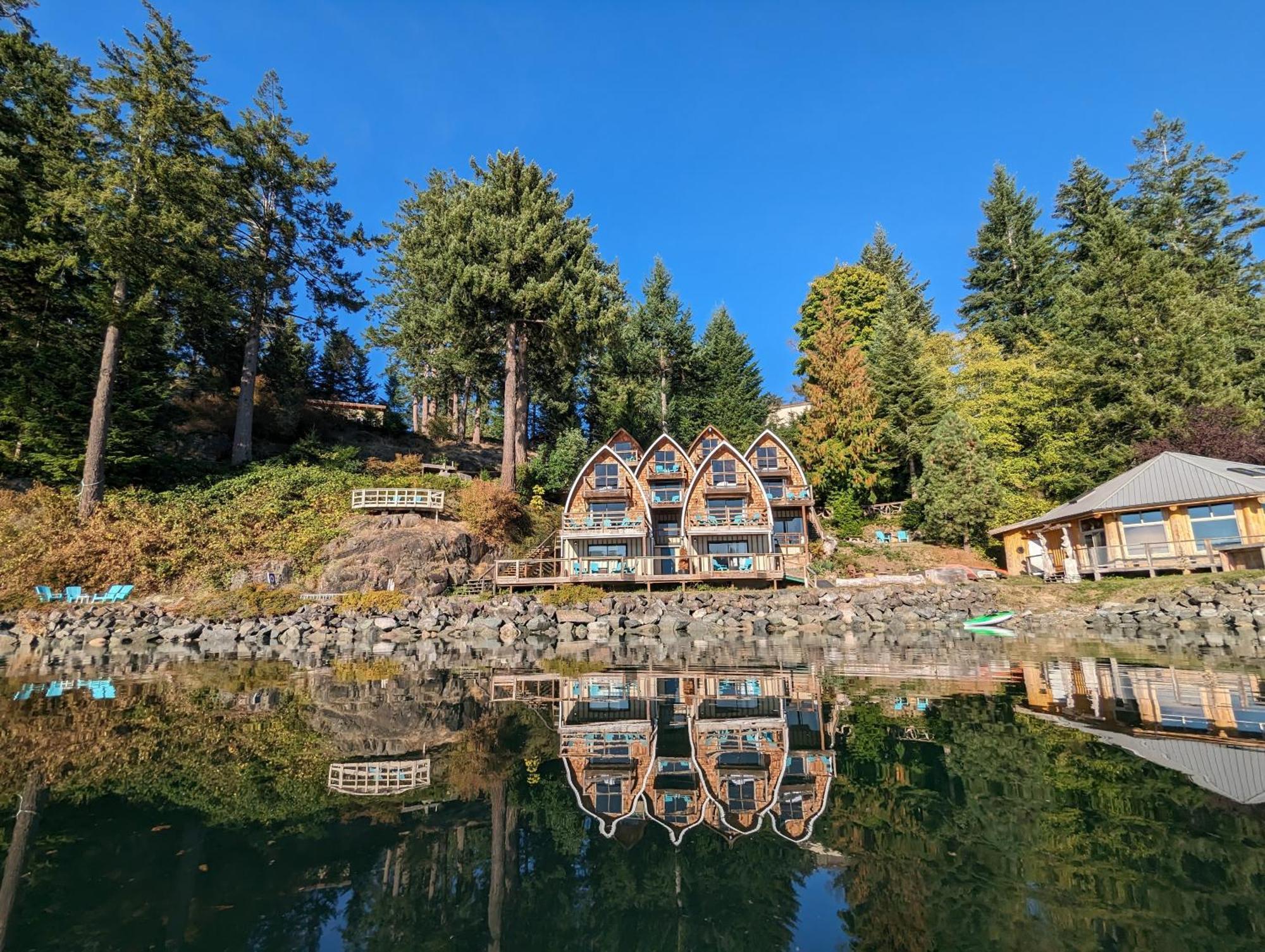 Jade Resort-Oceanfront Suites In Gowlland Harbour Heriot Bay Zewnętrze zdjęcie