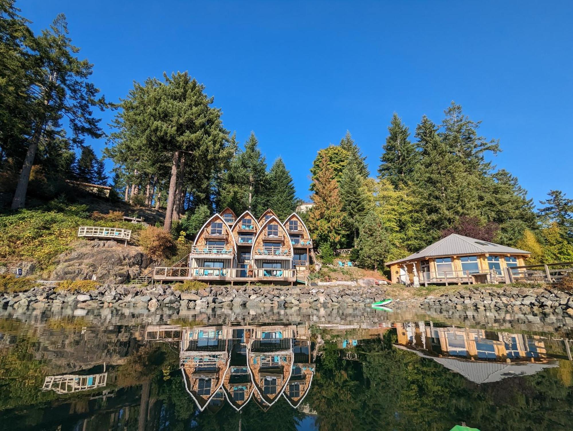Jade Resort-Oceanfront Suites In Gowlland Harbour Heriot Bay Zewnętrze zdjęcie