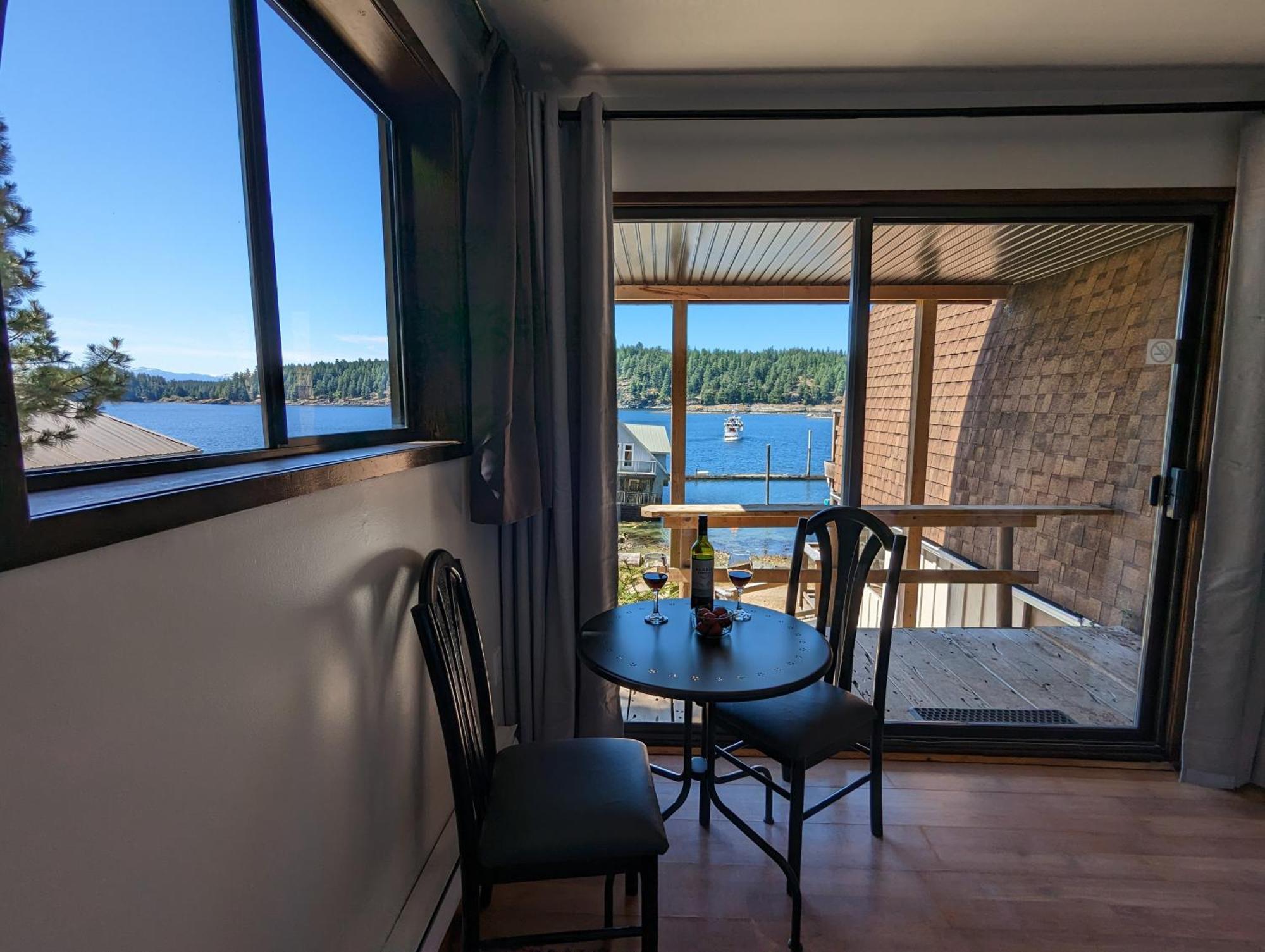 Jade Resort-Oceanfront Suites In Gowlland Harbour Heriot Bay Zewnętrze zdjęcie